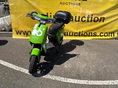 Overzichtsfoto van Super SOCO CUx Elektrische scooter